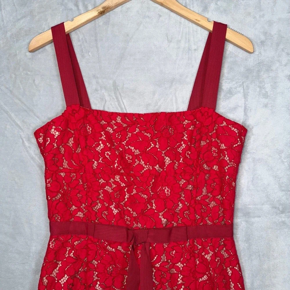 New Oscar De La Renta Dress 8 Red Fluted Lace Midi Silk Lined Italian‎ NWT!